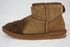 ムートンの雨染み